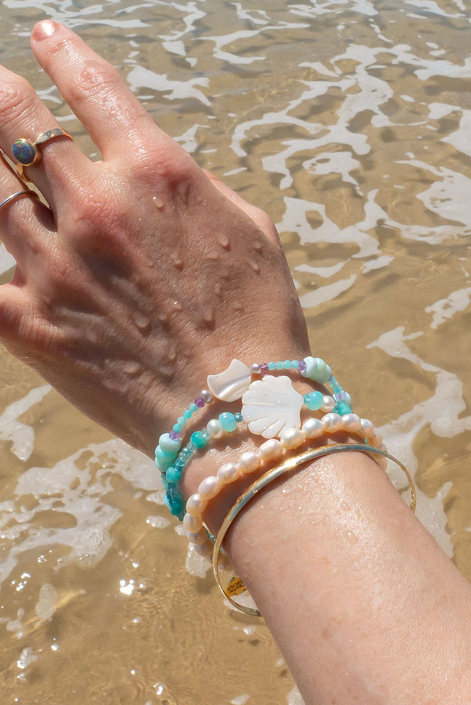 Discover our ethereal Bracelet Pastel Moon and it’s a gorgeous pastel toned colour combination.