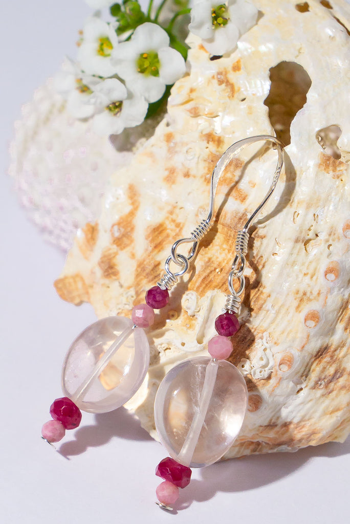 With 3 beautiful shades of pink these delicate earrings are perfectly pretty.