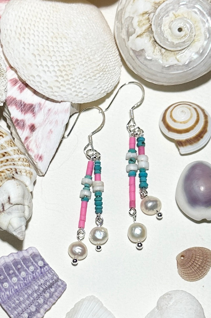 Lightweight bright swing earrings.
Small freshwater pearls.
Afghan "sand" beads in pink and turquoise.